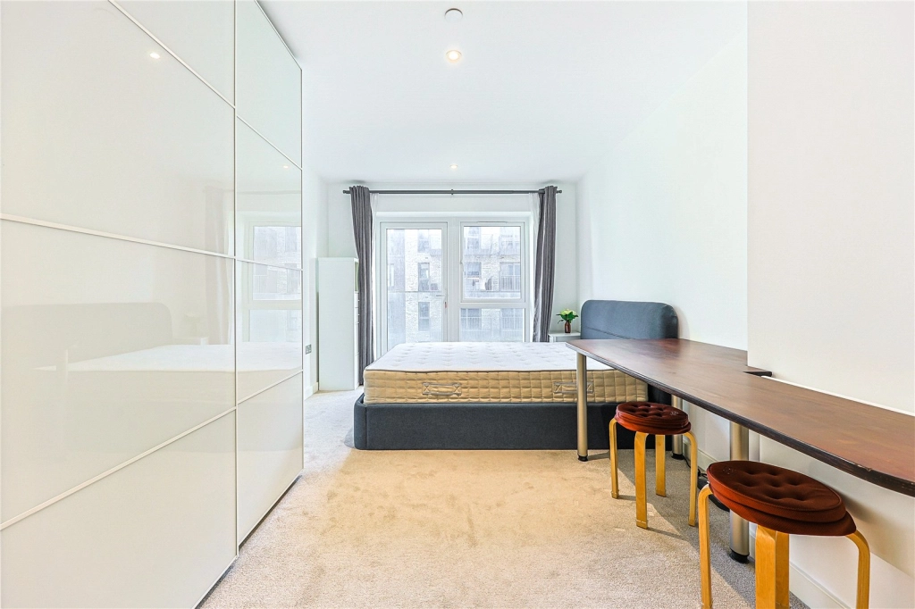 2 bedrooms apartments/flats for sale in Caversham Road, Beaufort Park, Colindale - NW9 view 9