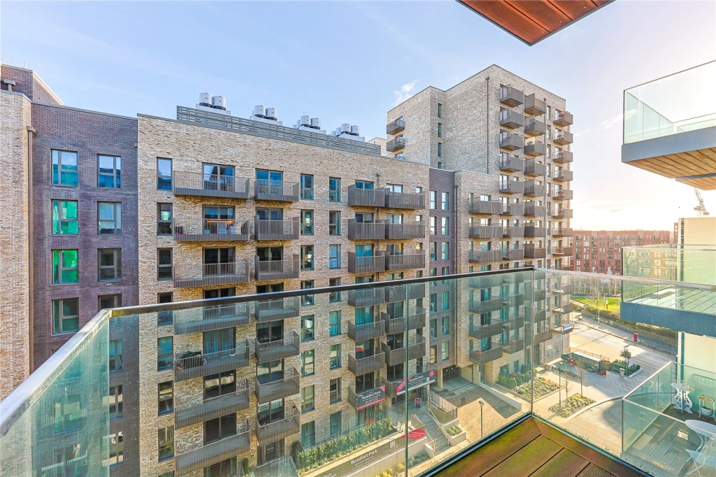 2 bedrooms apartments/flats for sale in Caversham Road, Beaufort Park, Colindale - NW9 view 17