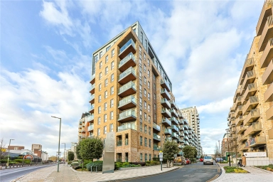 Caversham Road, Beaufort Park, Colindale, NW9
