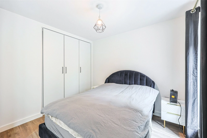 1 bedroom apartments/flats to sale in Commander Avenue, Beaufort Park, Colindale-image 6