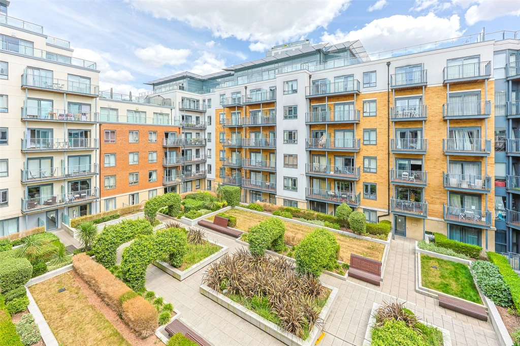 1 bedroom apartments/flats for sale in Aerodrome Road, Beaufort Park, Colindale - NW9 view 10