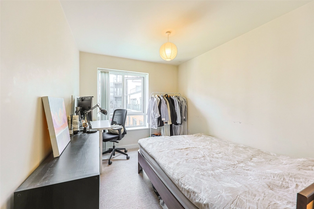 1 bedroom apartments/flats for sale in Aerodrome Road, Beaufort Park, Colindale - NW9 view 7