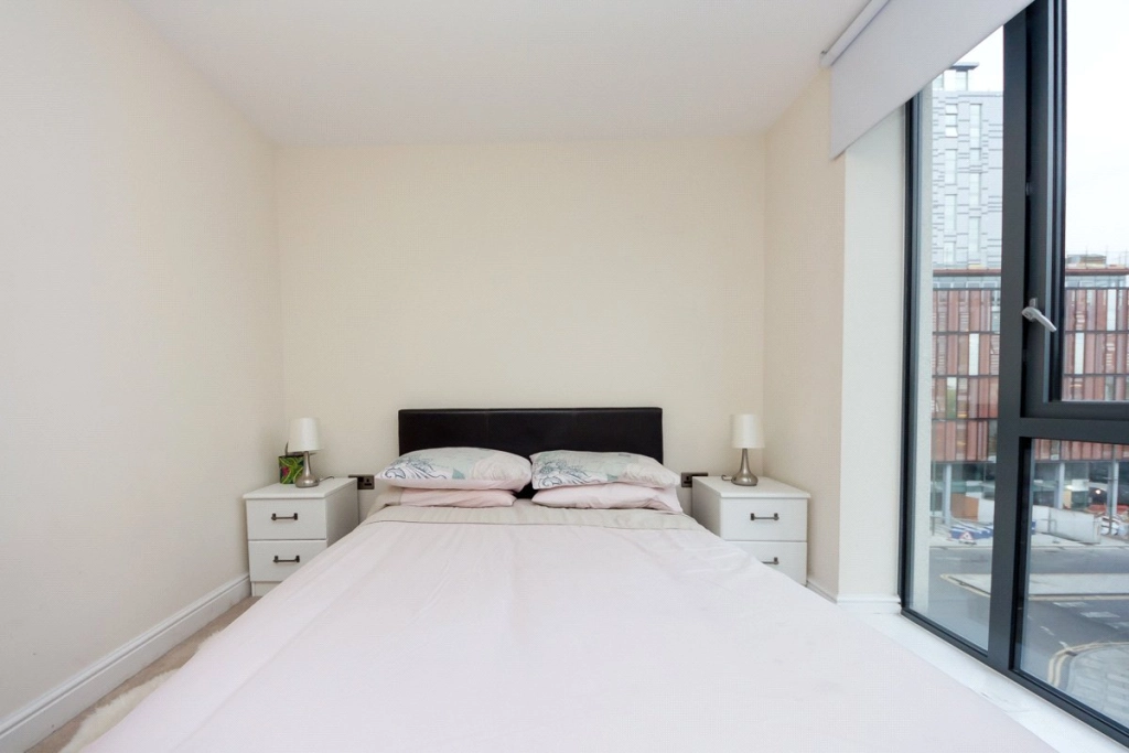 2 bedrooms apartments/flats for sale in Joslin Avenue, Colindale - NW9 view 3
