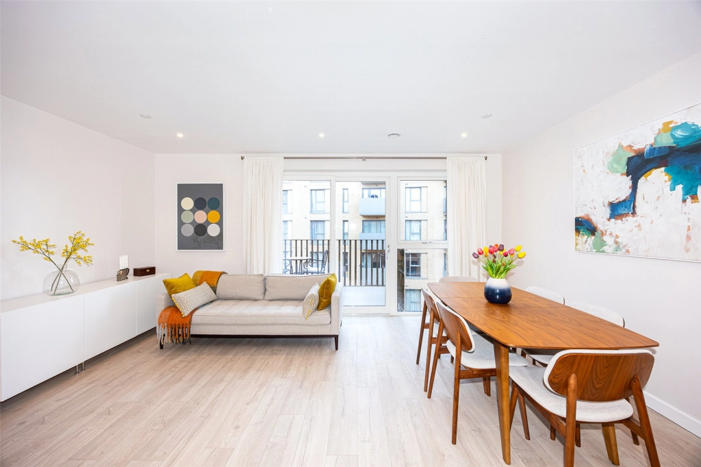 1 bedroom apartments/flats for sale in Moorhen Drive, Colindale - NW9 view 2