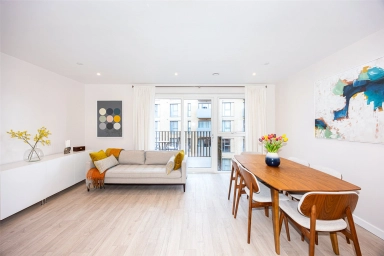 Moorhen Drive, Colindale - NW9 view 2