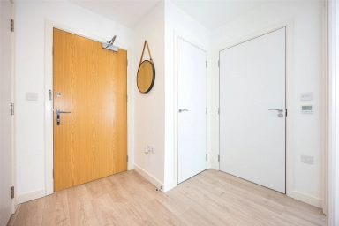 Moorhen Drive, Colindale - NW9 view 13