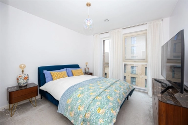 Moorhen Drive, Colindale - NW9 view 5