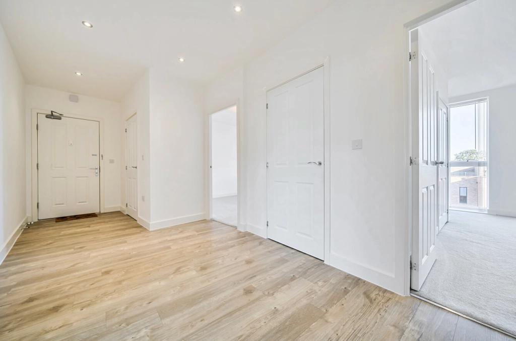 2 bedrooms apartments/flats for sale in Henry Darlot Drive, Mill Hill - NW7 view 14
