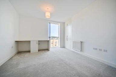 Henry Darlot Drive, Mill Hill NW7 image 12