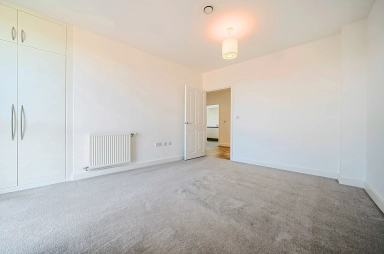 Henry Darlot Drive, Mill Hill NW7 image 13