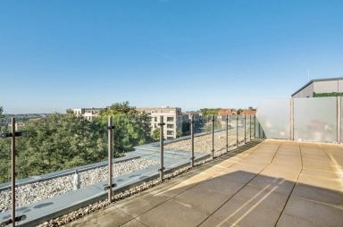 Henry Darlot Drive, Mill Hill NW7 image 16