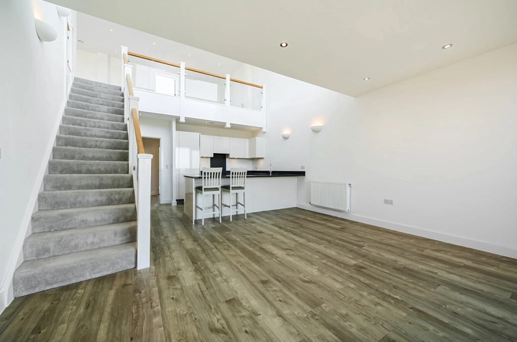 2 bedrooms apartments/flats for sale in Henry Darlot Drive, Mill Hill - NW7 view 6