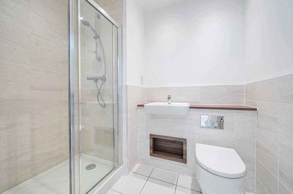 2 bedrooms apartments/flats for sale in Henry Darlot Drive, Mill Hill - NW7 view 11