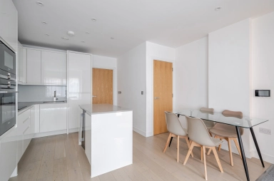 Bernera Walk, Colindale Garden, Colindale - NW9 view 3