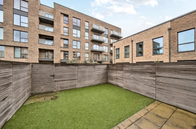 Bernera Walk, Colindale Garden, Colindale - NW9 view 17