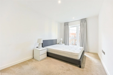 Caversham Road, Beaufort Park, Colindale - NW9 view 11