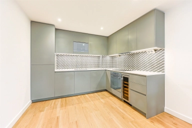 Caversham Road, Beaufort Park, Colindale - NW9 view 6