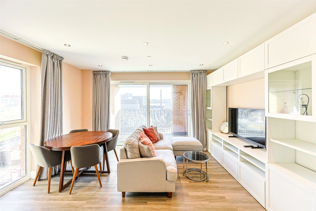 3 bedrooms apartments/flats for sale in Lismore Boulevard, Colindale Gardens, Colindale - NW9 view 11