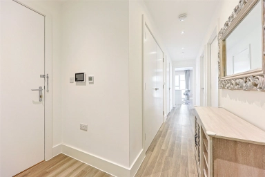 Lismore Boulevard, Colindale Gardens, Colindale - NW9 view 19