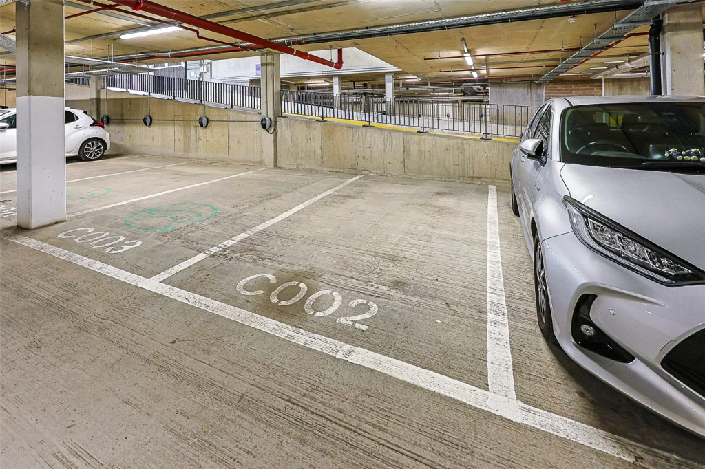 3 bedrooms apartments/flats for sale in Lismore Boulevard, Colindale Gardens, Colindale - NW9 view 10