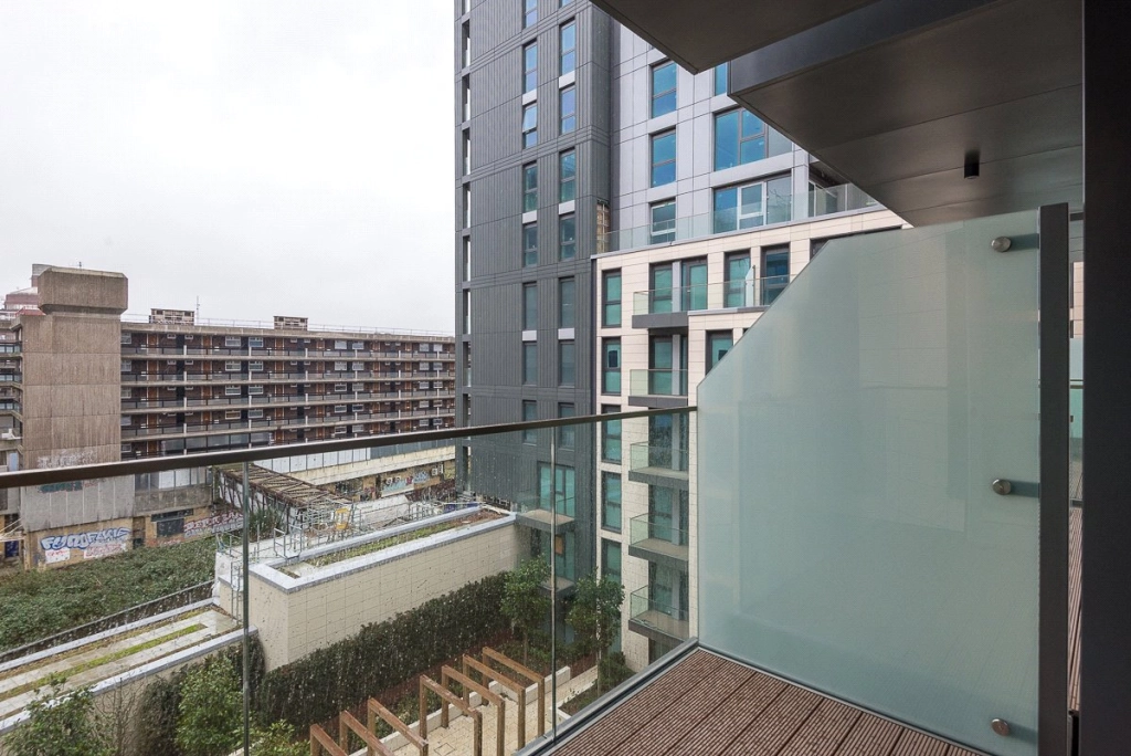 2 bedrooms apartments/flats for sale in Beadon Road, Hammersmith - W6 view 7