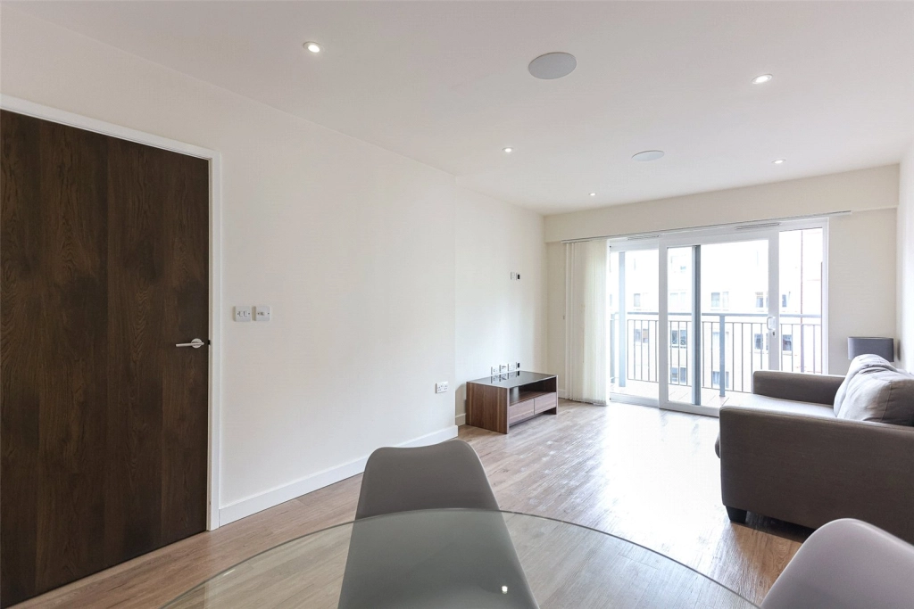 1 bedroom apartments/flats for sale in Boulevard Drive, Beaufort Park, Colindale - NW9 view 16