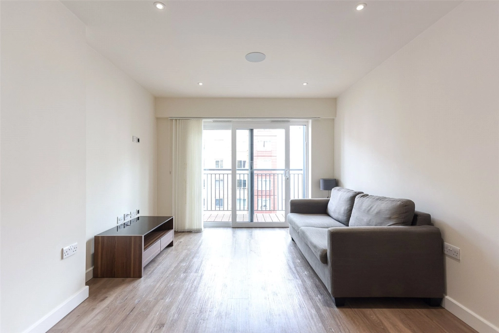 1 bedroom apartments/flats for sale in Boulevard Drive, Beaufort Park, Colindale - NW9 view 2