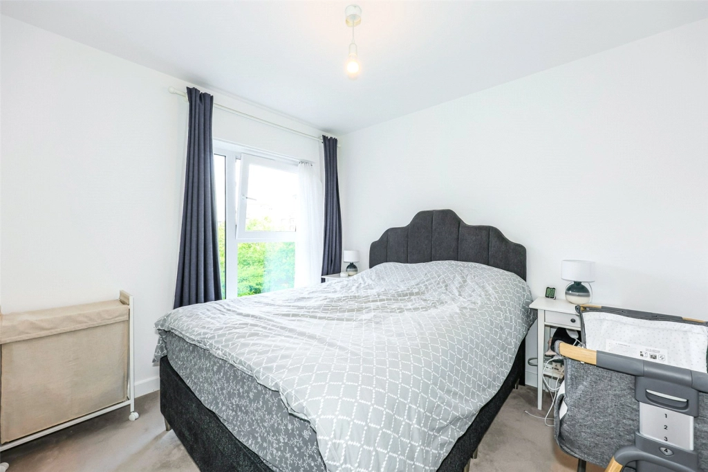 2 bedrooms apartments/flats for sale in Beaufort Square, Beaufort Park, Colindale - NW9 view 12