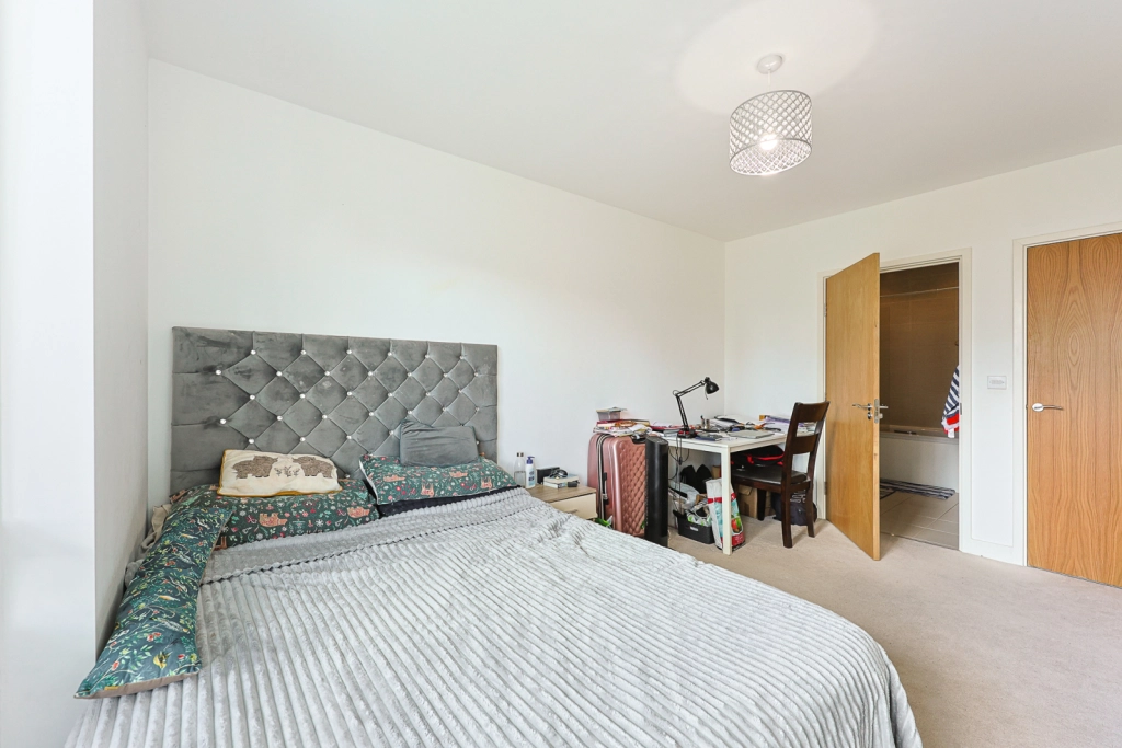 2 bedrooms apartments/flats for sale in Chronicle Avenue, Colindale - NW9 view 5