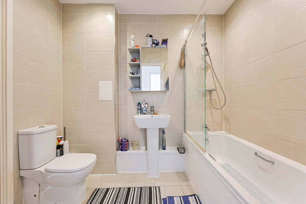 2 bedrooms apartments/flats for sale in Chronicle Avenue, Colindale - NW9 view 6