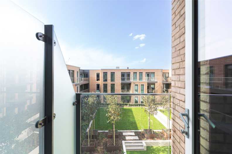 2 bedrooms apartments/flats to sale in 21 Glenthorne Road, Hammersmith-image 9