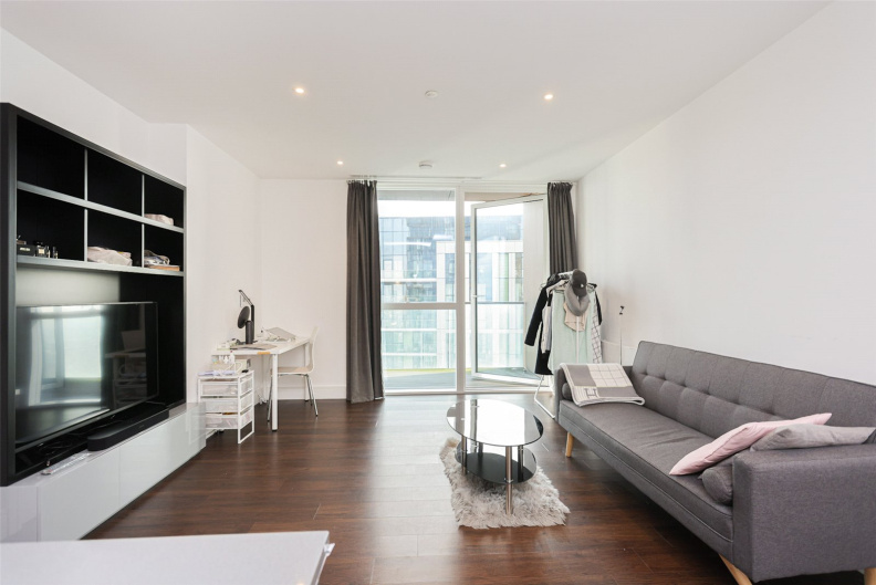 1 bedroom apartments/flats to sale in Harbour Way, South Quay-image 11