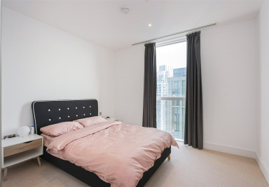 Harbour Way, South Quay - E14 view 6