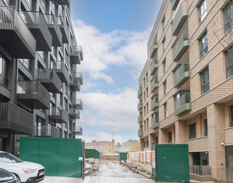 2 bedroom flat for Sale in St John’s Hill, Clapham, SW11, London