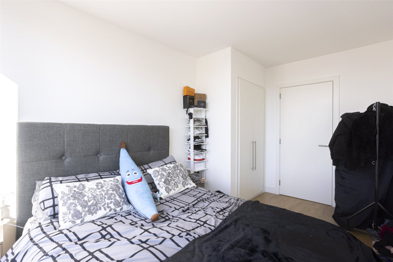 2 bedrooms apartments/flats to sale in Aberfeldy Square, Poplar-image 4