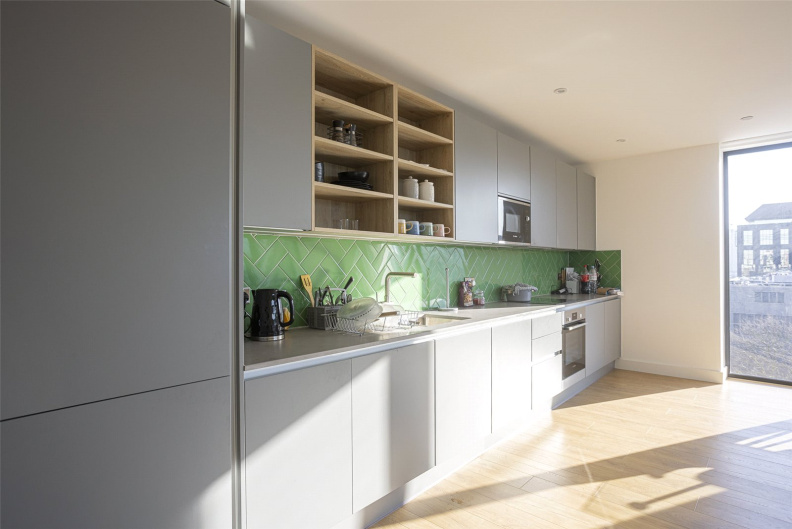 2 bedrooms apartments/flats to sale in Aberfeldy Square, Poplar-image 2