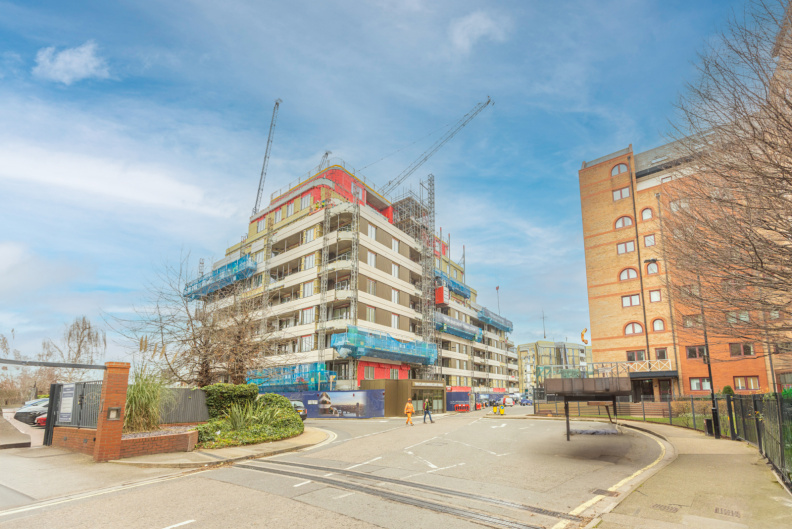 2 bedrooms apartments/flats to sale in Watermeadow Lane, Imperial Wharf-image 12