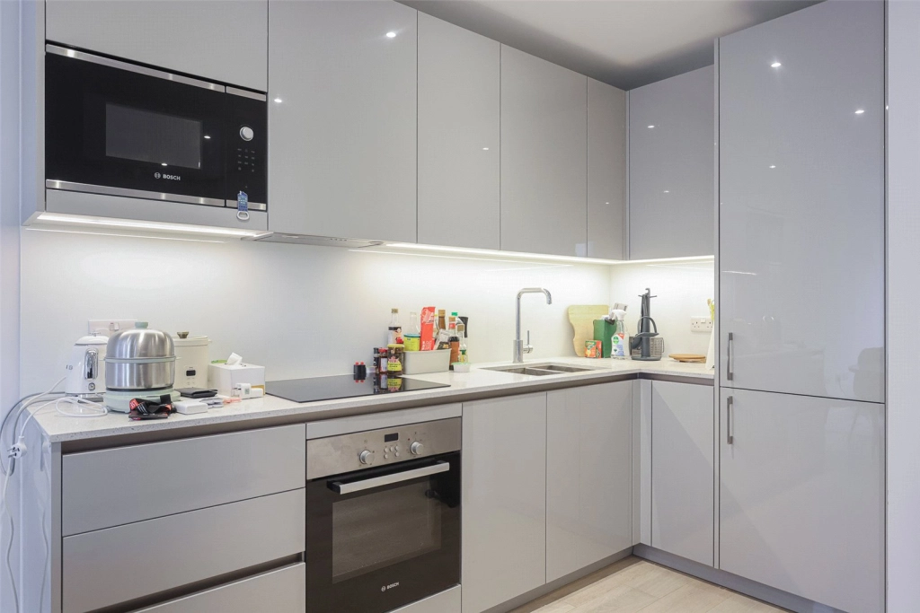 1 bedroom apartments/flats for sale in Deacon Street, Elephant and Castle - SE17 view 2