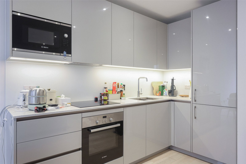 1 bedroom apartments/flats to sale in Deacon Street, Elephant and Castle-image 5