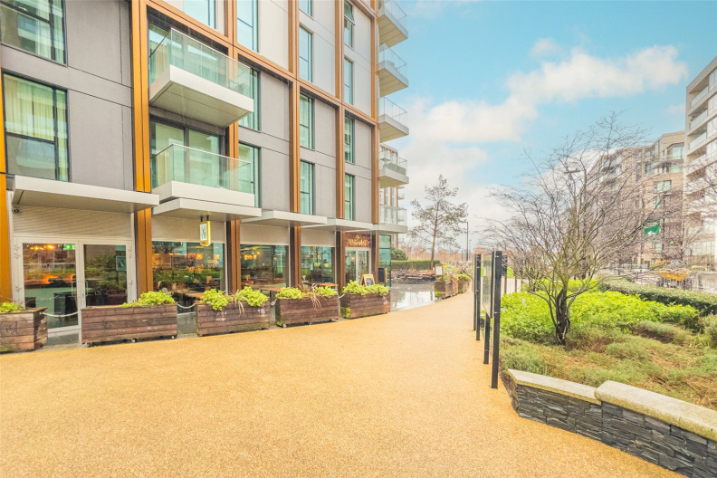 1 bedroom apartments/flats to sale in Emerald Quarter, Woodberry Down-image 5