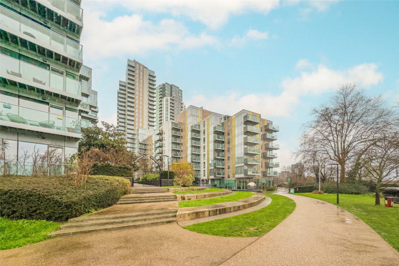 1 bedroom apartments/flats to sale in Emerald Quarter, Woodberry Down-image 16