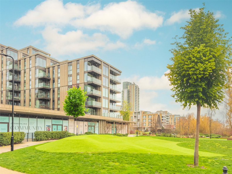 1 bedroom apartments/flats to sale in Emerald Quarter, Woodberry Down-image 1