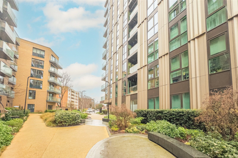 1 bedroom apartments/flats to sale in Emerald Quarter, Woodberry Down-image 21