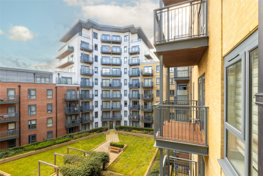 Beaufort Square, Beaufort Park, Colindale - NW9 view 16