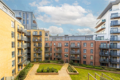 Beaufort Square, Beaufort Park, Colindale - NW9 view 17