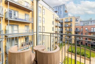 Beaufort Square, Beaufort Park, Colindale - NW9 view 8