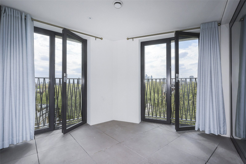 3 bedrooms apartments/flats to sale in St Georges Circus, Southwark-image 9