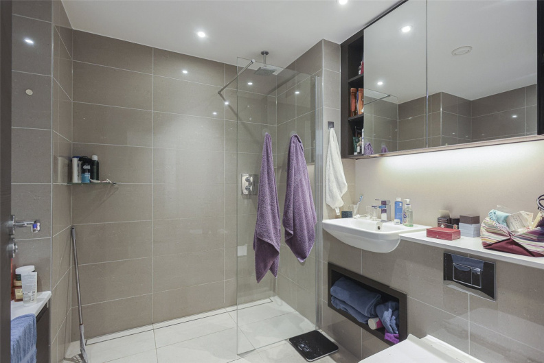 3 bedrooms apartments/flats to sale in St Georges Circus, Southwark-image 8