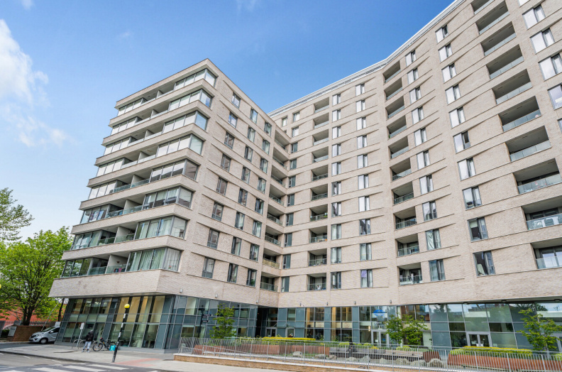 1 bedroom apartments/flats to sale in Camley Street, King's Cross-image 1