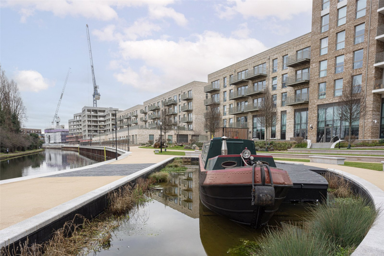 2 bedrooms apartments/flats for sale in Grand Union, Beresford Avenue, Wembley - HA0 view 4